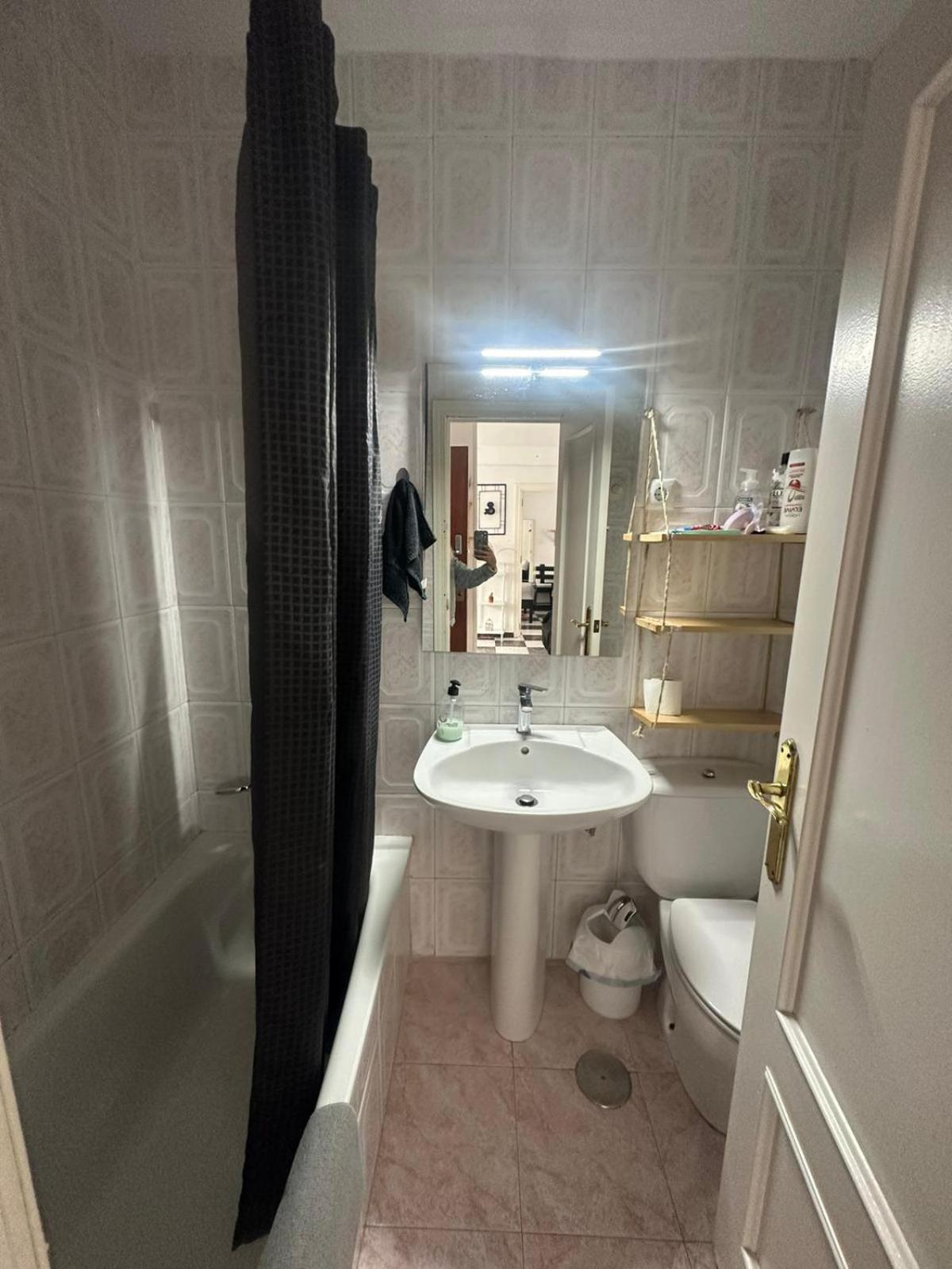 Habitacion 3 - 3 Planta Sin Ascensor En Piso Compartido No Es Piso Entero! Fuengirola Εξωτερικό φωτογραφία