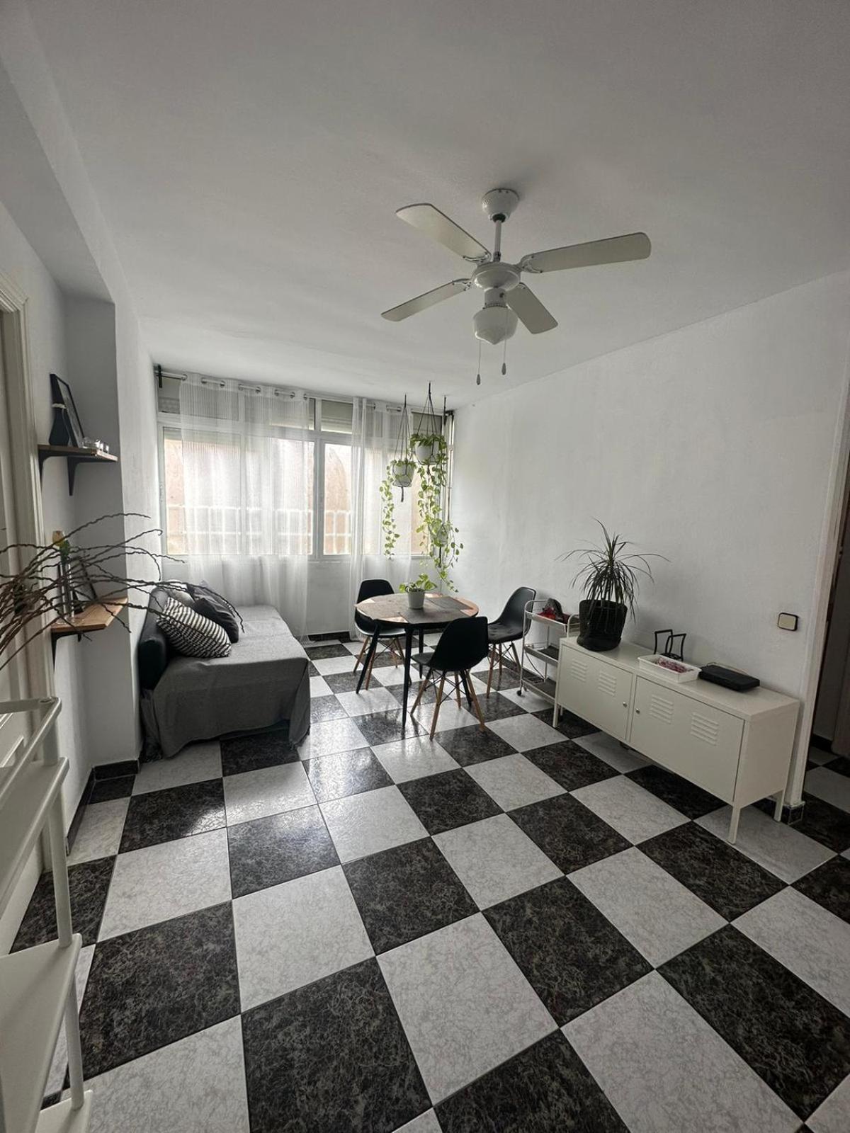 Habitacion 3 - 3 Planta Sin Ascensor En Piso Compartido No Es Piso Entero! Fuengirola Εξωτερικό φωτογραφία